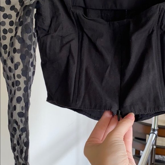 TOPSHOP BLACK PUFFY POLKA DOT SLEEVE TOP - Picture 7 of 7